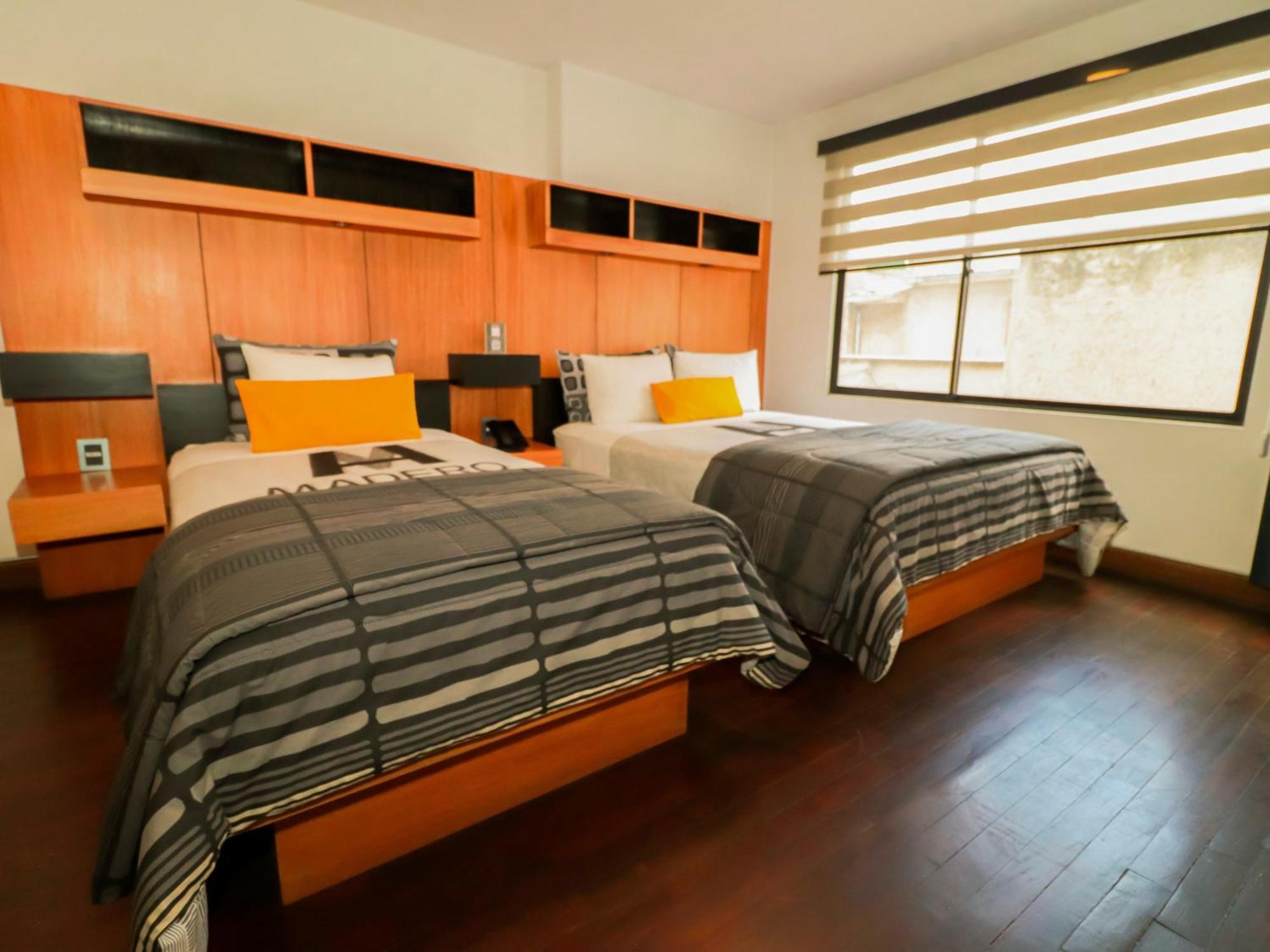 Madero Hotel & Suites 라파스 외부 사진