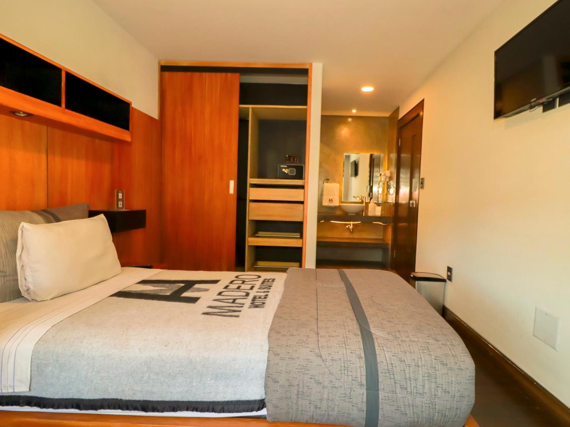 Madero Hotel & Suites 라파스 외부 사진